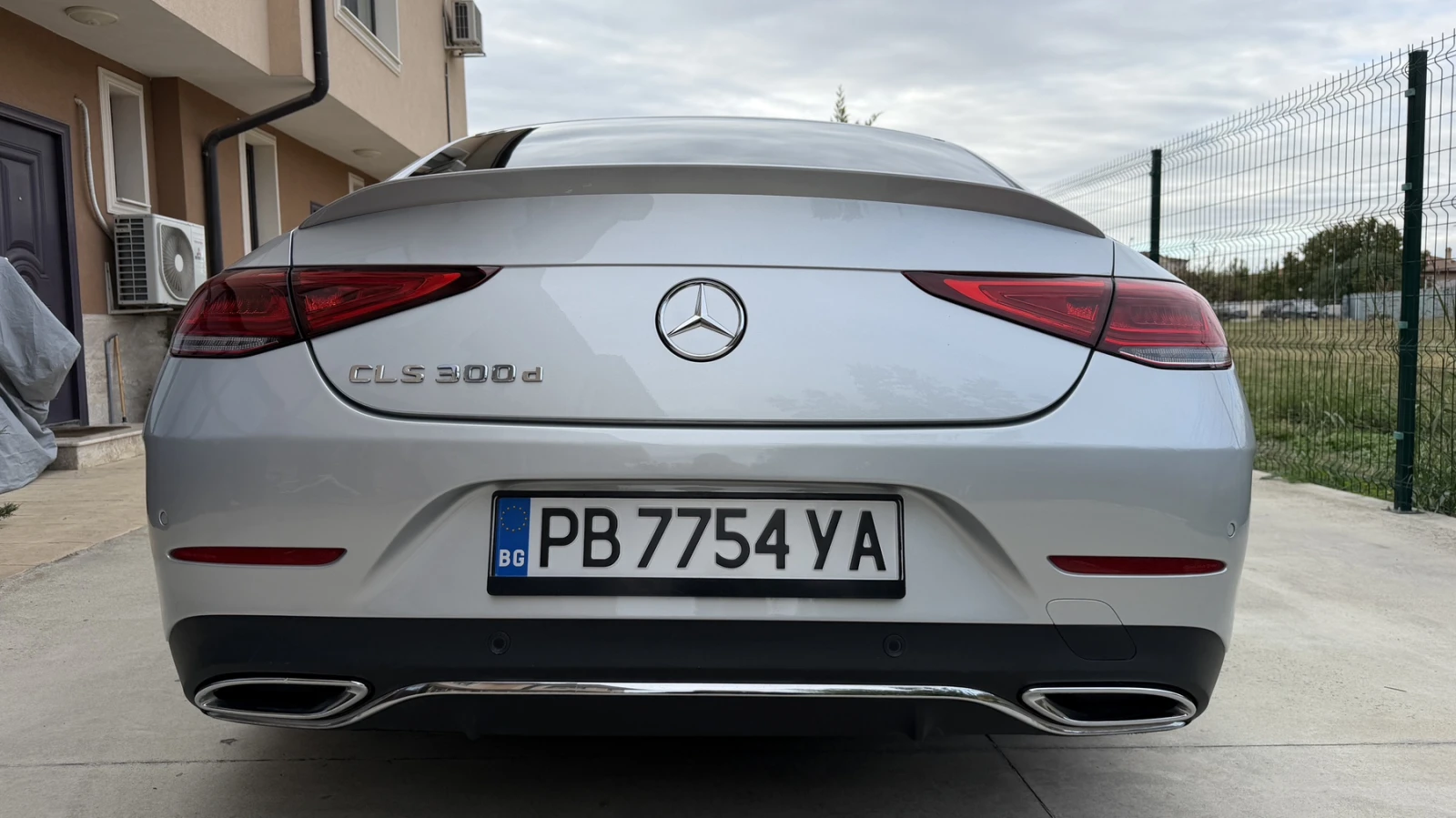 Mercedes-Benz CLS 300, снимка 7 - Автомобили и джипове - 56717840