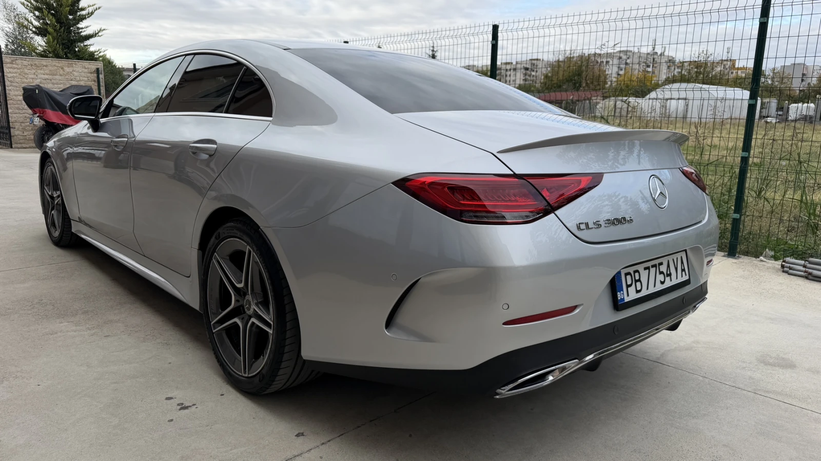 Mercedes-Benz CLS 300, снимка 6 - Автомобили и джипове - 56717840