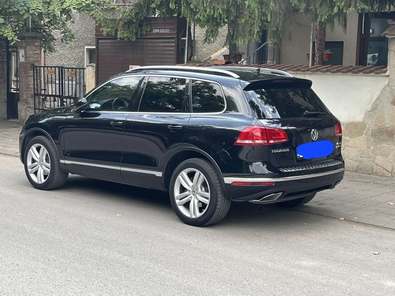 VW Touareg, снимка 2 - Автомобили и джипове - 48383450