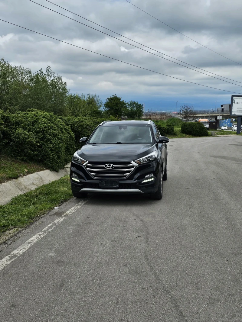 Hyundai Tucson 1.7 CRDI АВТОМАТ , снимка 8 - Автомобили и джипове - 52505475