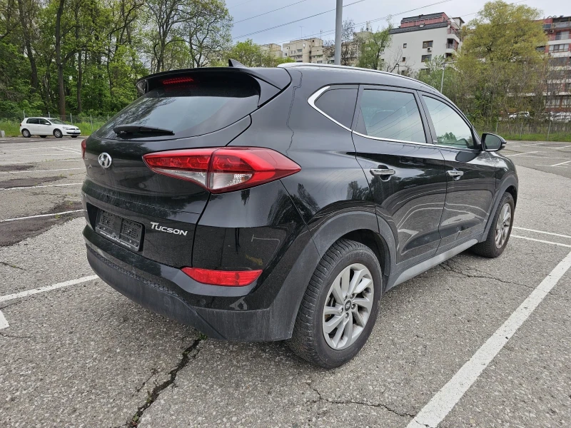 Hyundai Tucson 1.7 CRDI АВТОМАТ , снимка 5 - Автомобили и джипове - 52505475