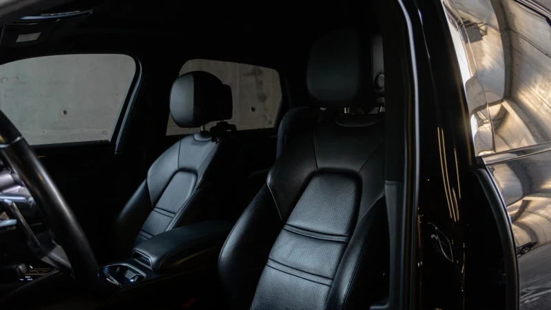 Porsche Cayenne E-Hybrid , снимка 10 - Автомобили и джипове - 52657436