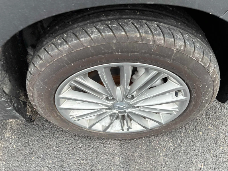 Hyundai Kona 2.0L| CARFAX| ПОДГРЕВИ| KEYLESS , снимка 7 - Автомобили и джипове - 53382994