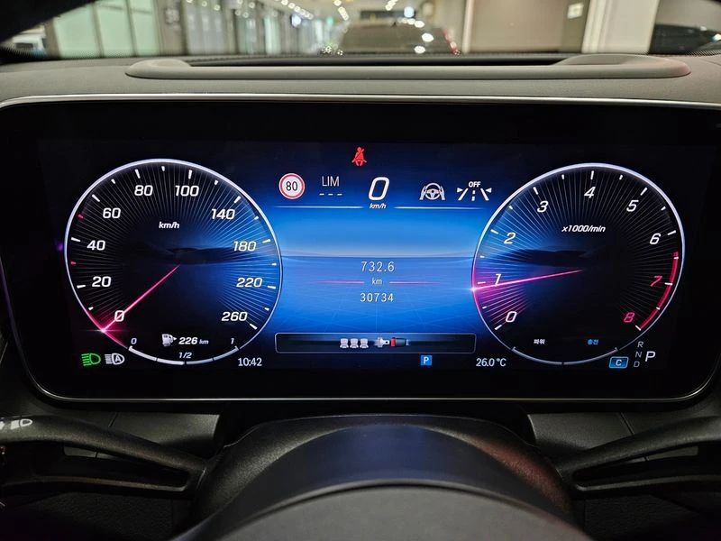Mercedes-Benz GLC | 4MATIC* AMG* HEAD UP* BURMESTER* ОБДУХВАНЕ* , снимка 10 - Автомобили и джипове - 56165001