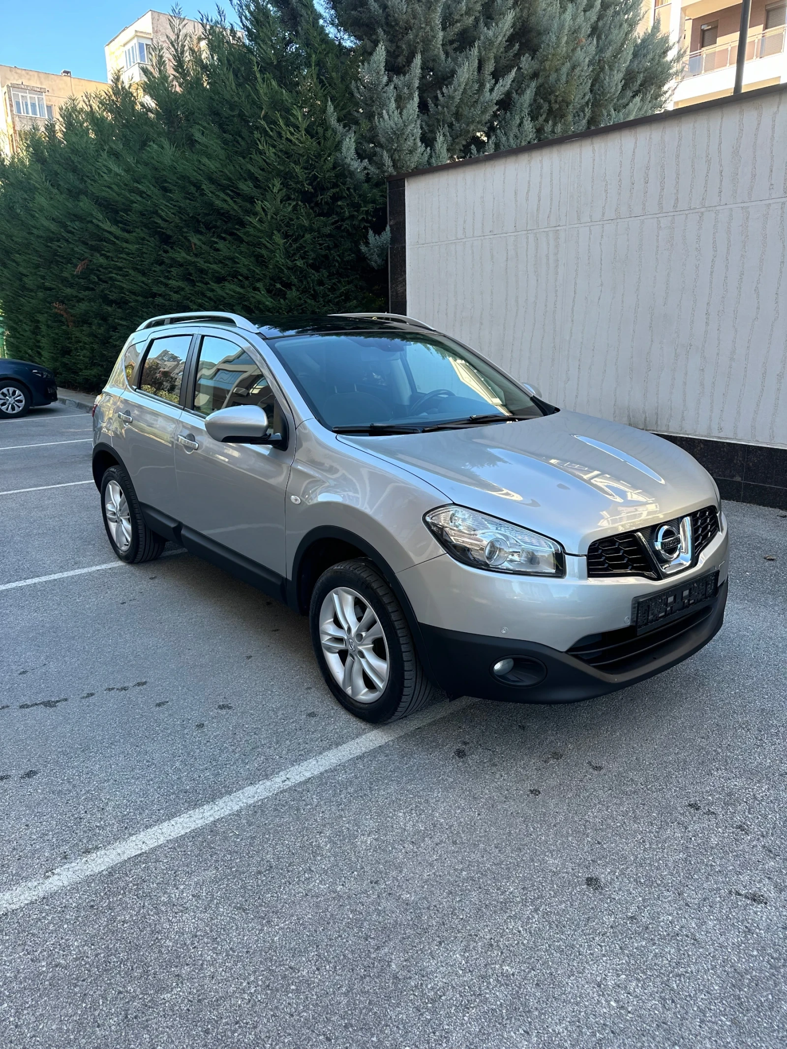 Nissan Qashqai  2.0i 4х4  - изображение 2