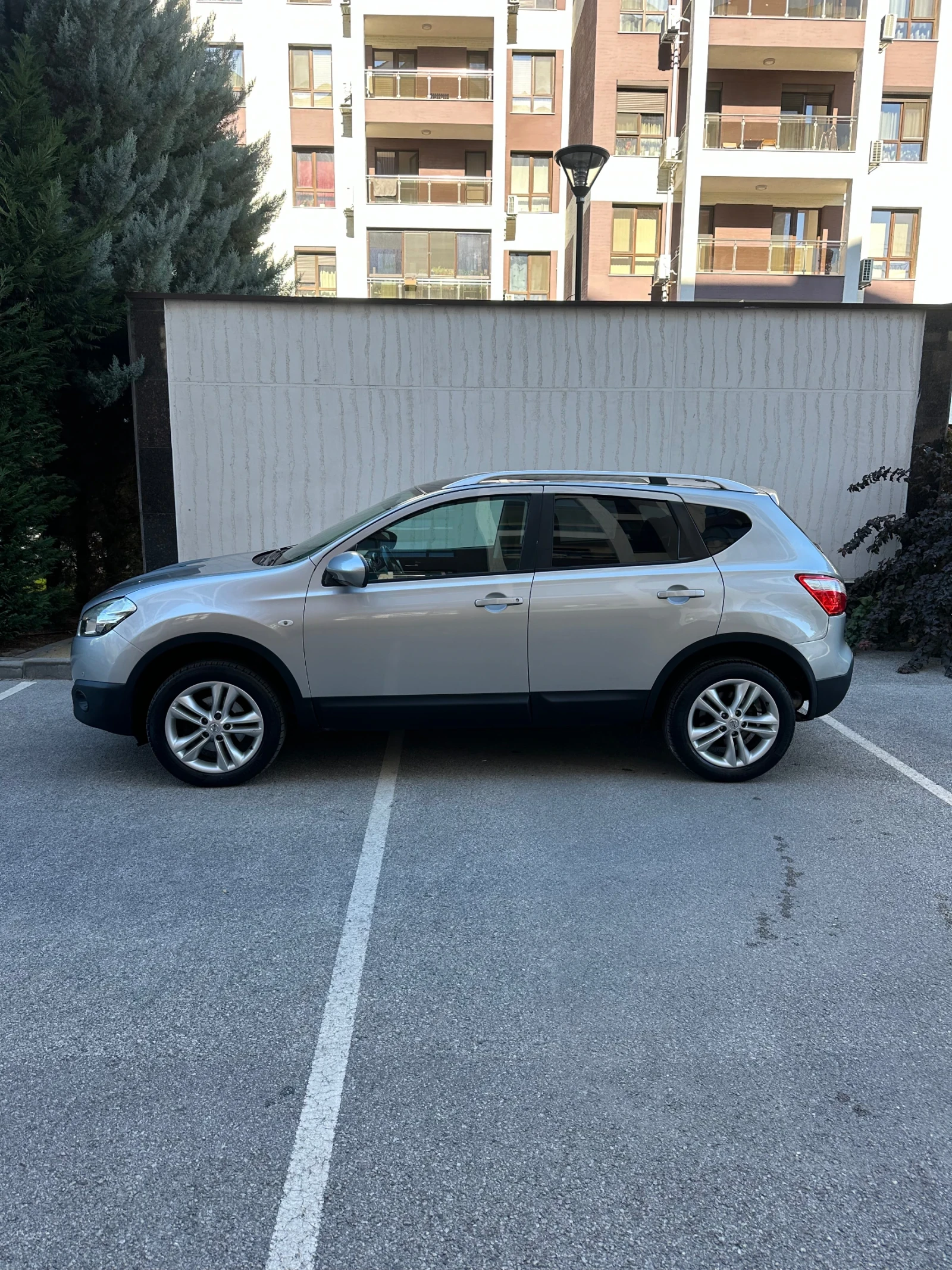 Nissan Qashqai  2.0i 4х4  - изображение 4