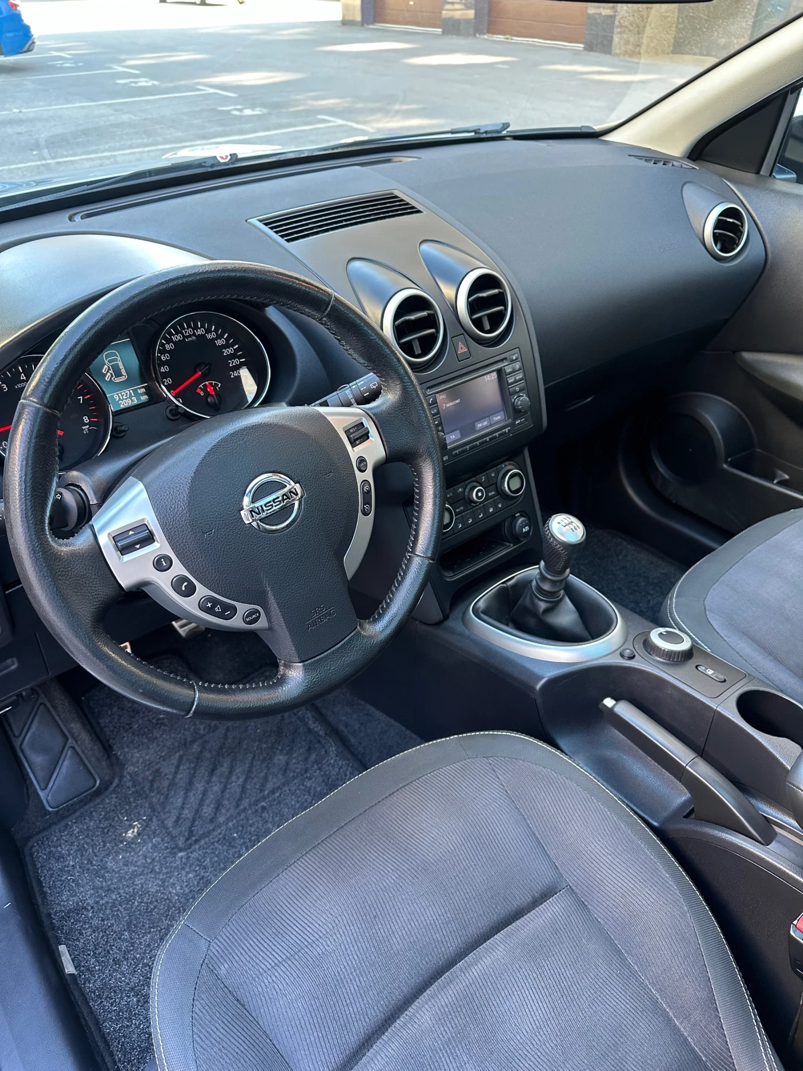 Nissan Qashqai  2.0i 4х4  - изображение 8