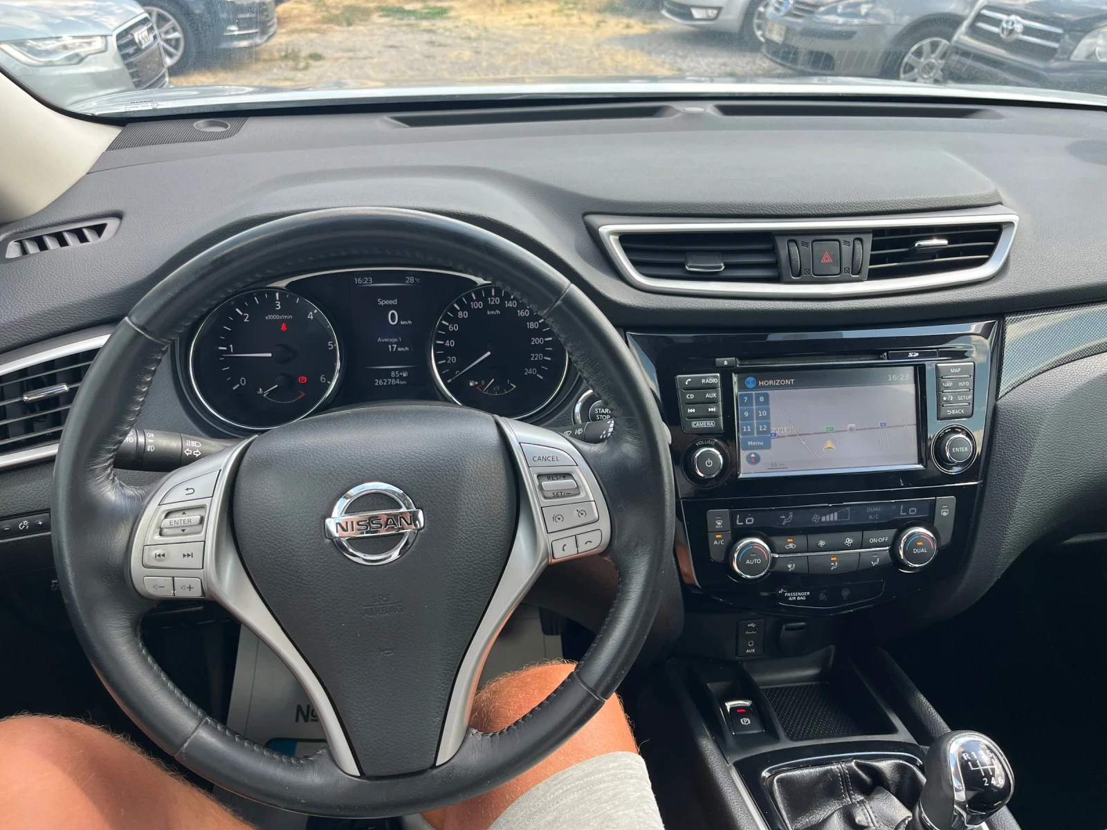 Nissan X-trail 1.6dci Tekna 7mesta full - изображение 10
