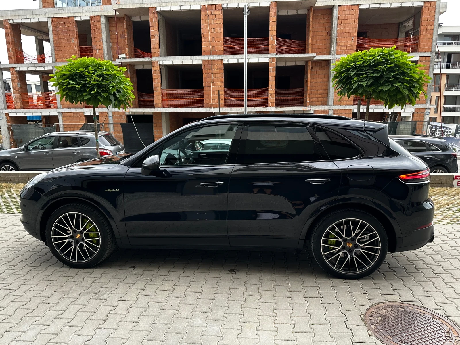 Porsche Cayenne E-Hybrid  - изображение 2