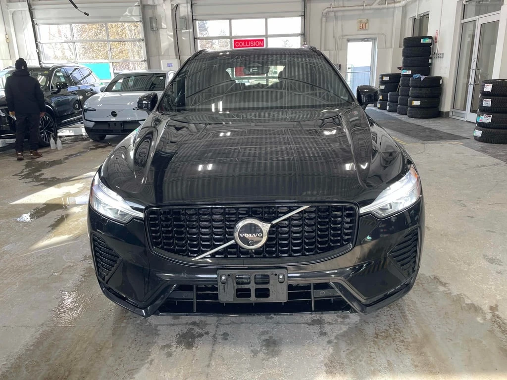 Volvo XC60 * Plus Dark Theme * CARFAX * 2 КЛЮЧА * ПОДГРЕВИ - изображение 6