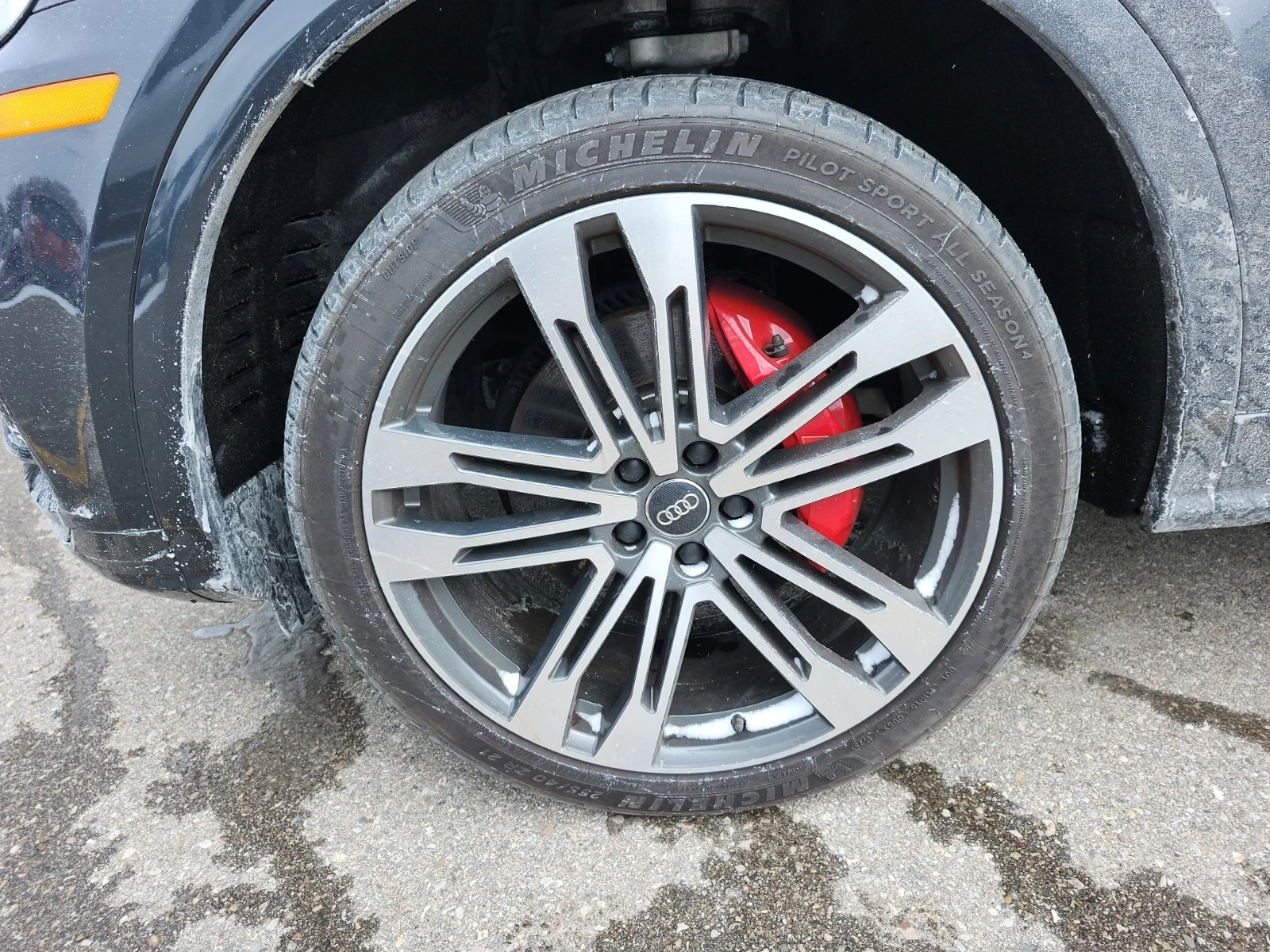 Audi SQ5 TECHNIK * * CARFAX * * АВТО КРЕДИТ * * , снимка 5 - Автомобили и джипове - 53930117