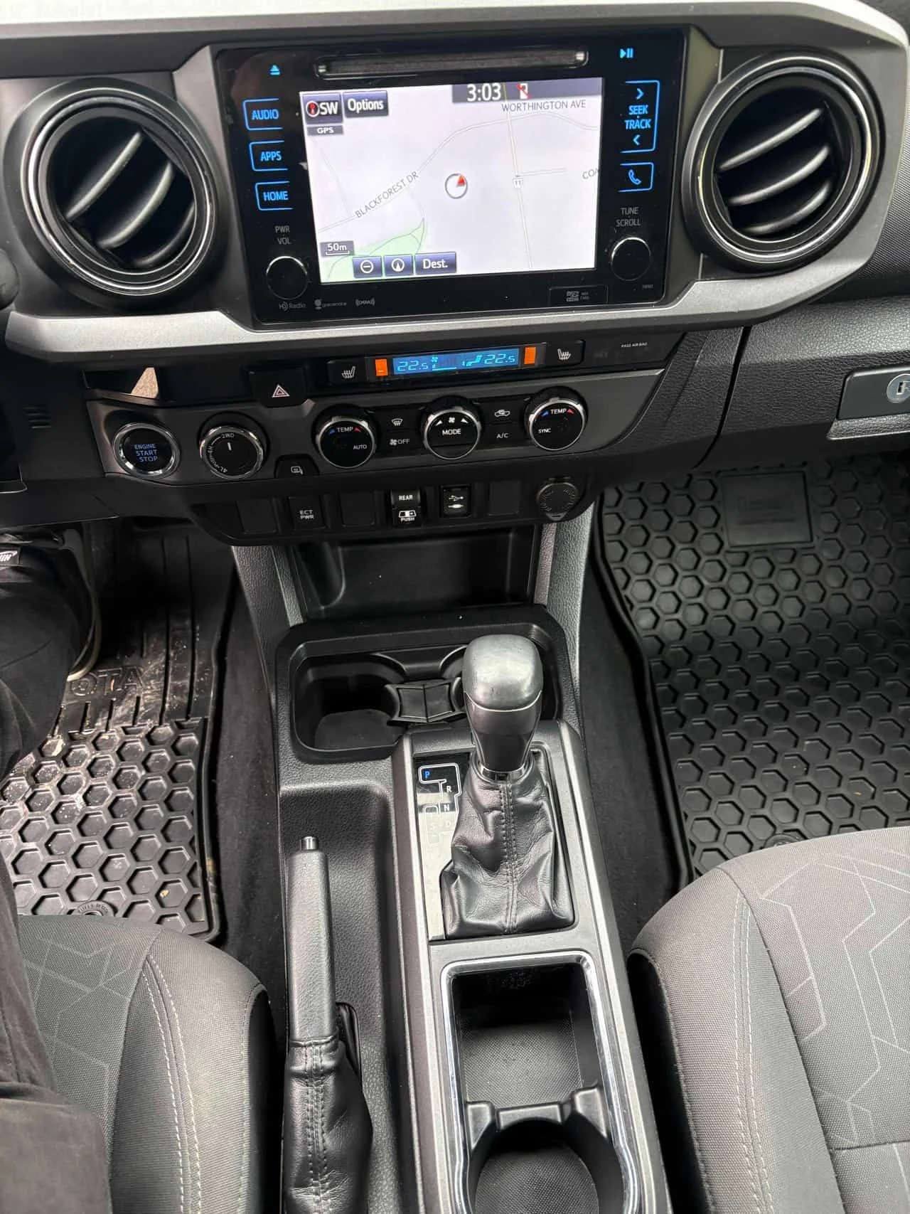 Toyota Tacoma * TRD * ПОДГРЕВ* KEYLESS* , снимка 9 - Автомобили и джипове - 54103323