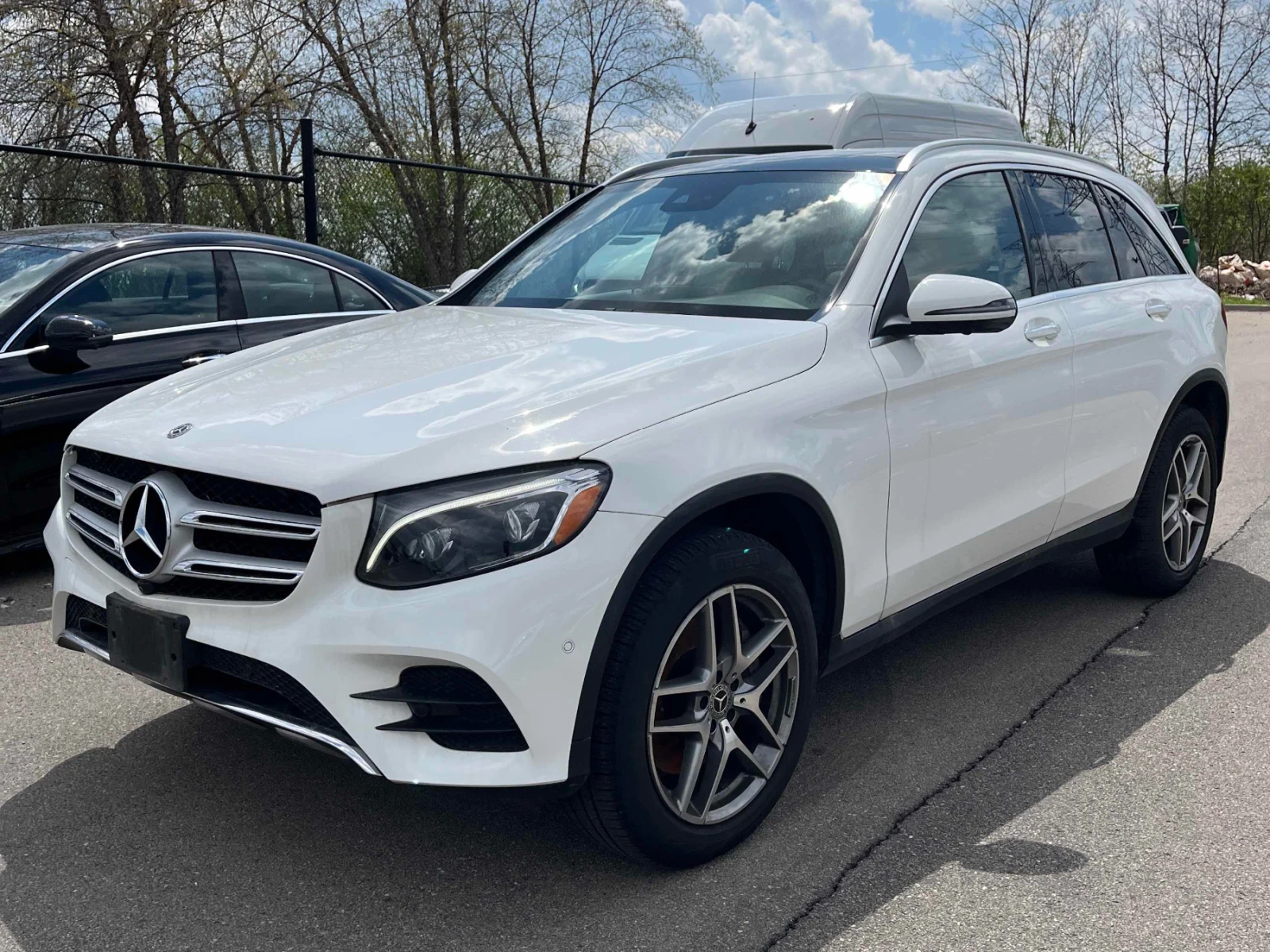 Mercedes-Benz GLC 300 ПОДГРЕВ * ПАНОРАМА * 360 * 2 КЛЮЧА * CARFAX, снимка 5 - Автомобили и джипове - 54709035