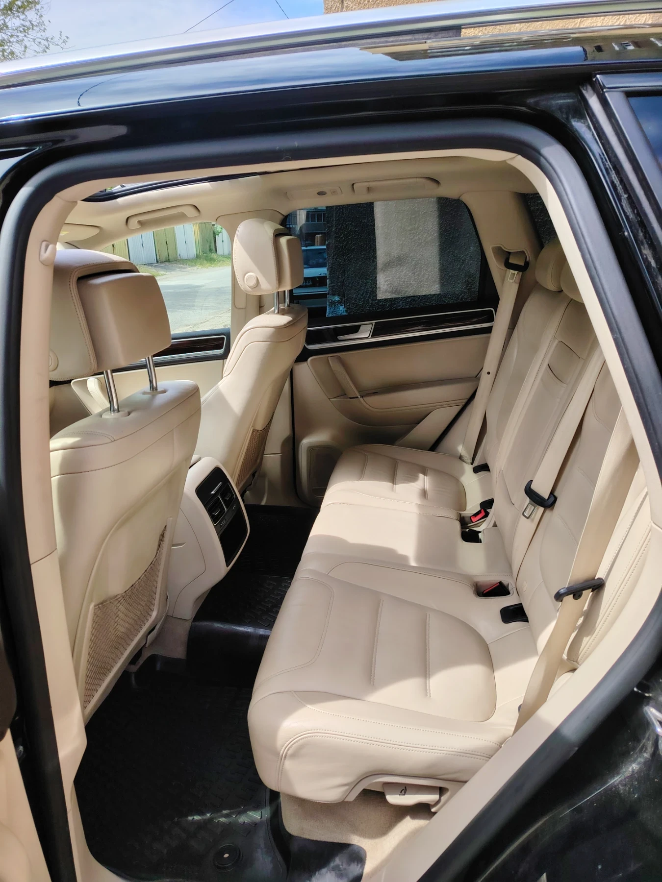 VW Touareg 4.2 дизел , снимка 6 - Автомобили и джипове - 54801687