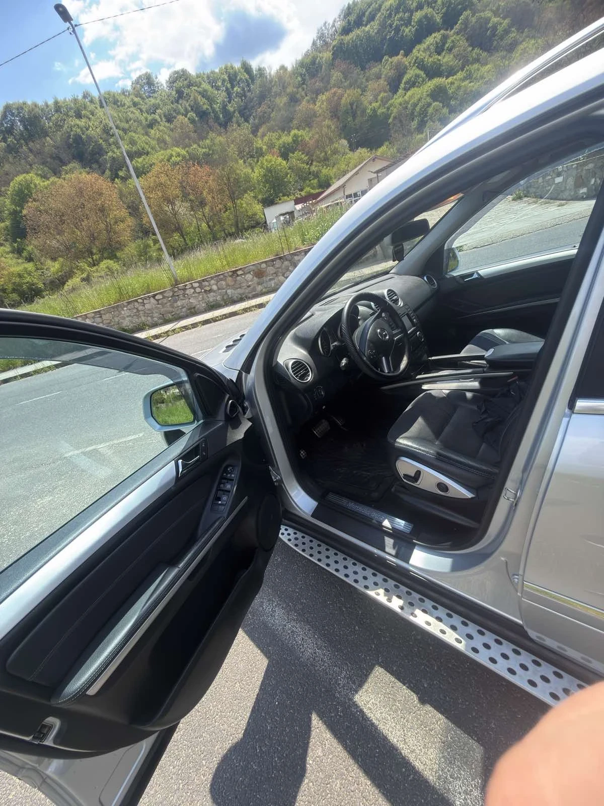 Mercedes-Benz ML 320, снимка 6 - Автомобили и джипове - 54830708