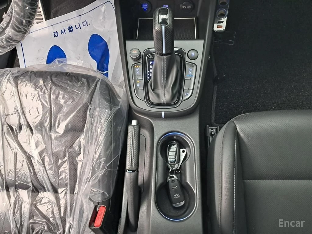 Hyundai Kona 2.0 N* ПОДГРЕВ* ОБДУХВАНЕ* KEYLESS* КАМЕРА* , снимка 13 - Автомобили и джипове - 54857177