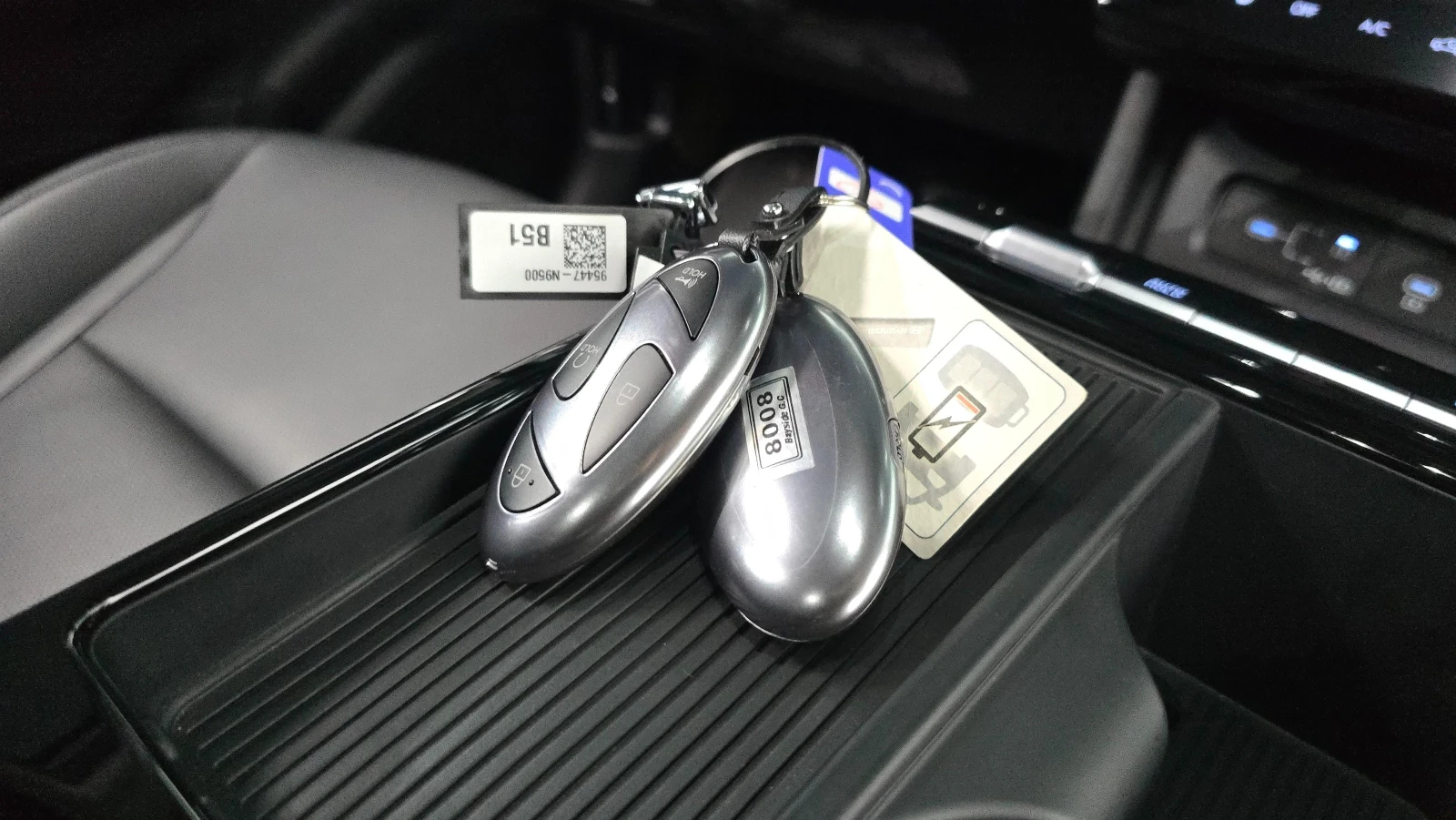 Hyundai Tucson 1.6* HYBRID* EXCLUSIVE* ОБДУХВАНЕ* 360КАМЕРА* LANE, снимка 16 - Автомобили и джипове - 54869866