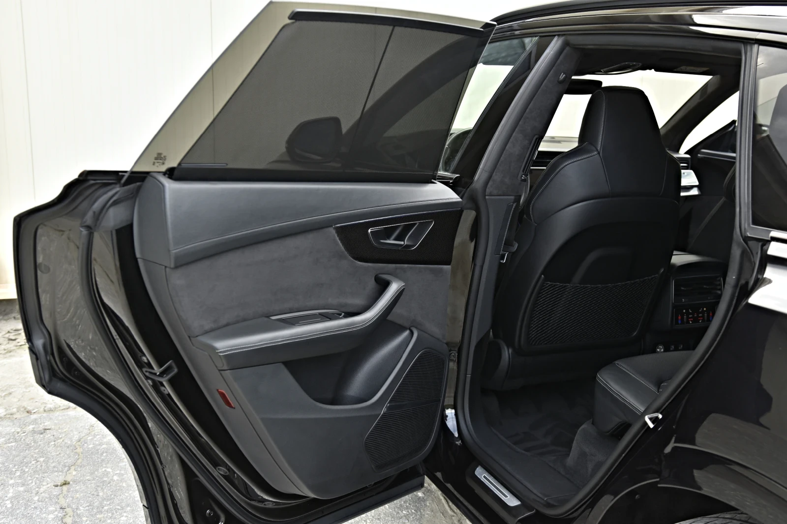 Audi SQ8 4.0 V8T B&O RS-SITZE CARBON 22-RS 360 NIG-VISION | Mobile.bg � ����������� 17
