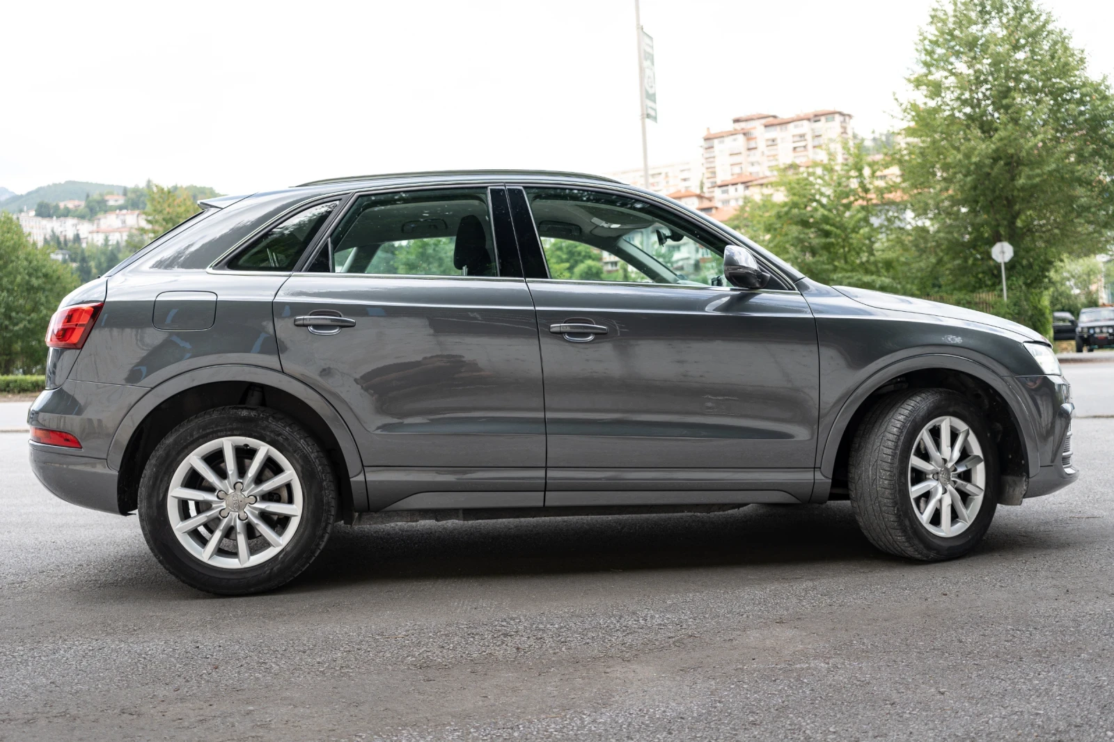 Audi Q3 2.0TDI 4x4 Ръчка, снимка 4 - Автомобили и джипове - 55452017