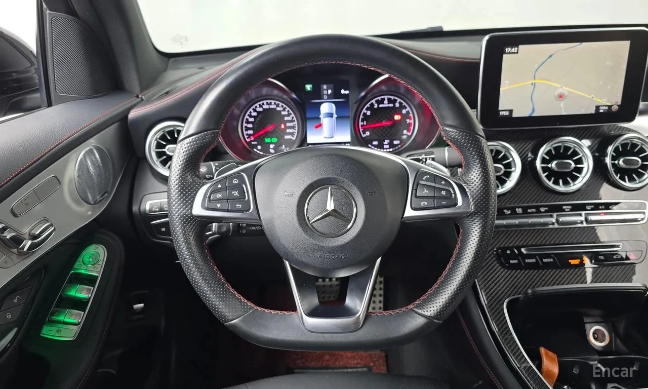 Mercedes-Benz GLC 43 AMG GLC43 4MATIC, снимка 13 - Автомобили и джипове - 56083606