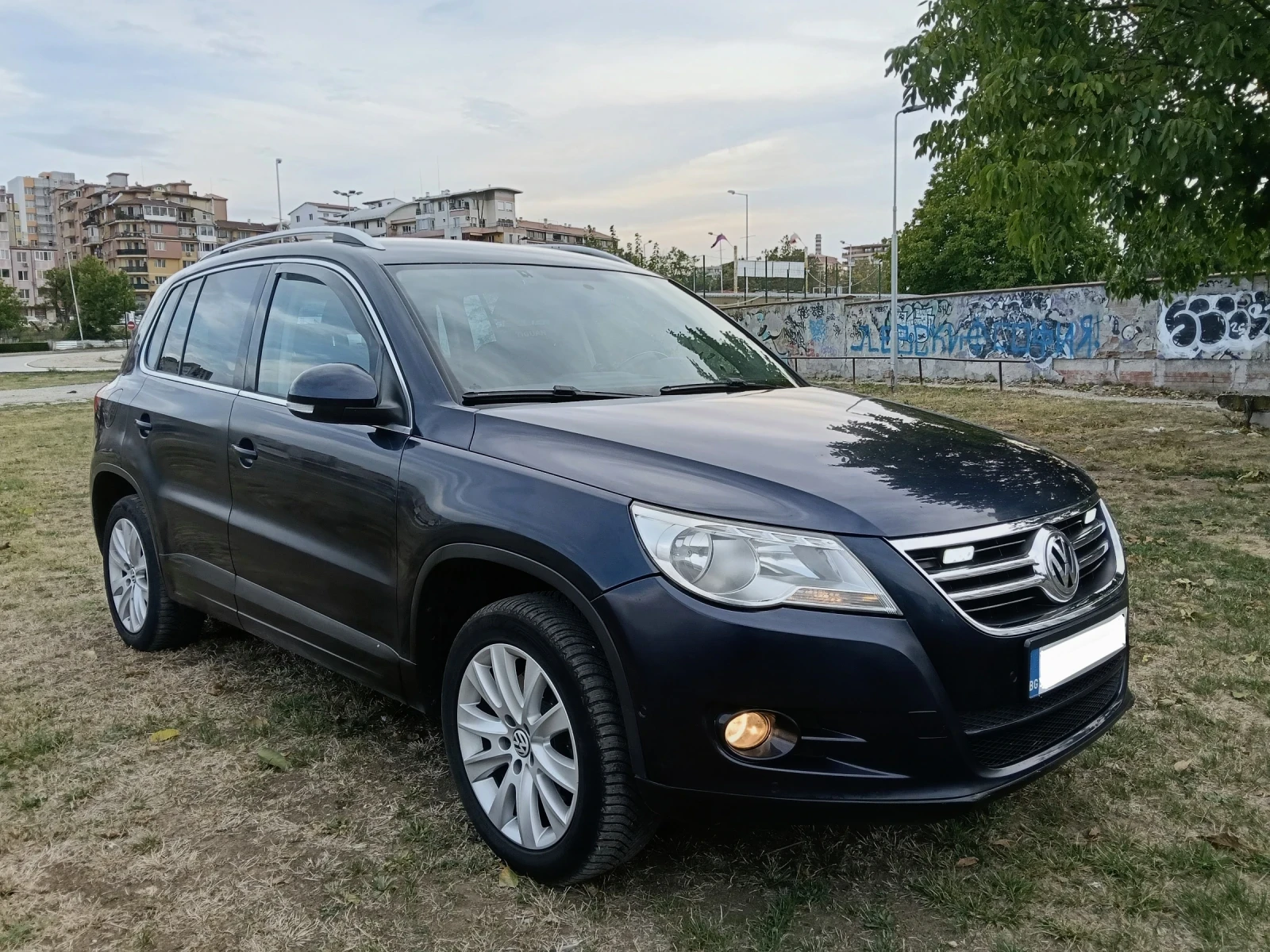 VW Tiguan 4х4_140кс_6.скорости_Навигация_4л./100км. !