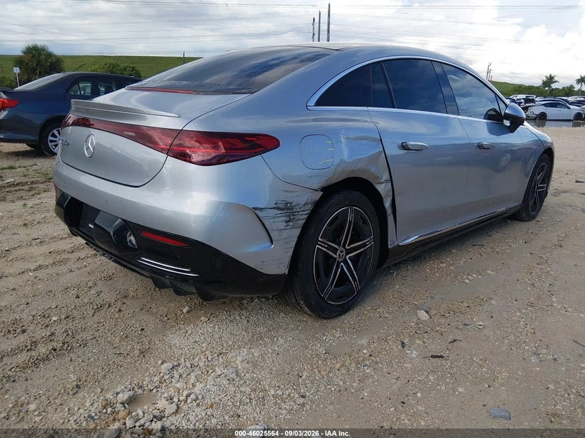 Mercedes-Benz EQE 350+ Sedan, снимка 4 - Автомобили и джипове - 56217944