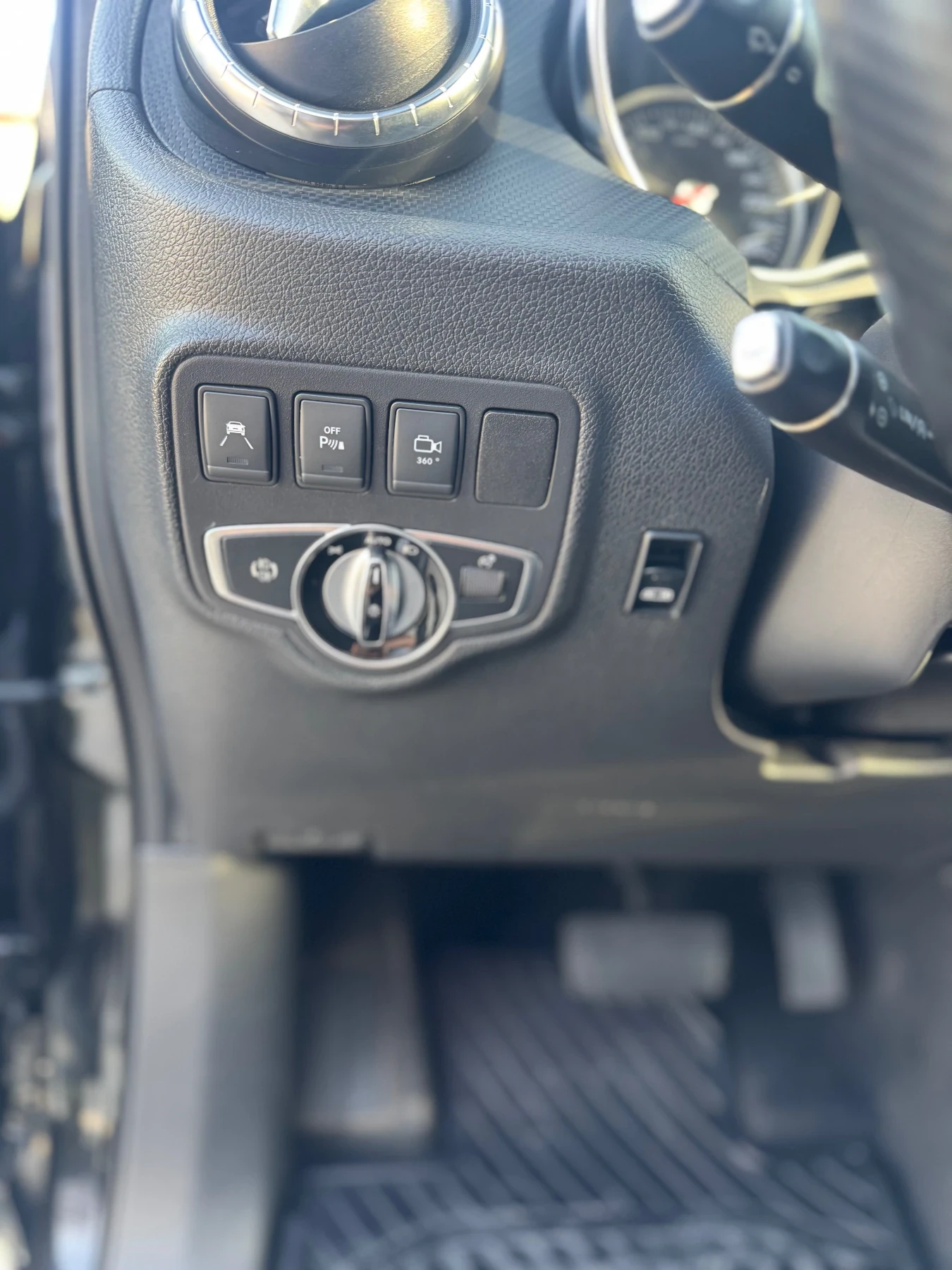 Mercedes-Benz X-Klasse, снимка 11 - Автомобили и джипове - 56330311