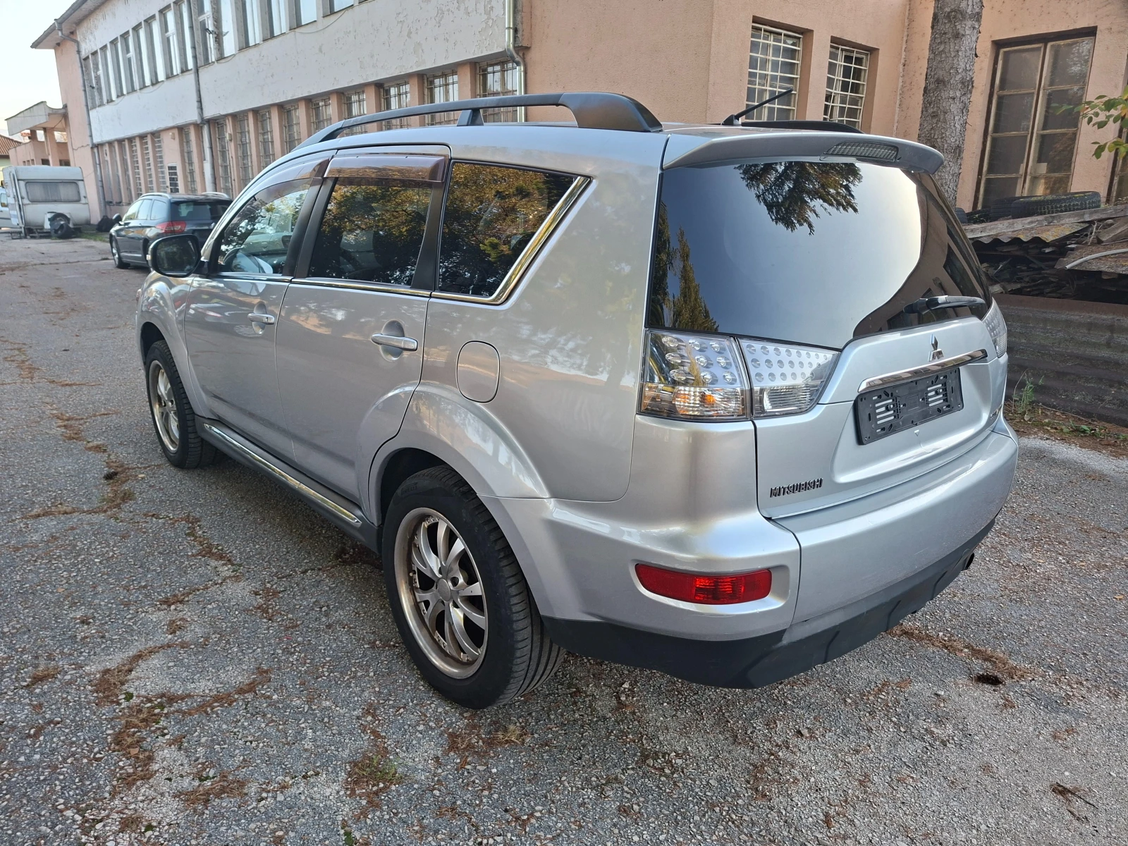 Mitsubishi Outlander 2, 2DI-D* 4X4* Klima | Mobile.bg � ����������� 3