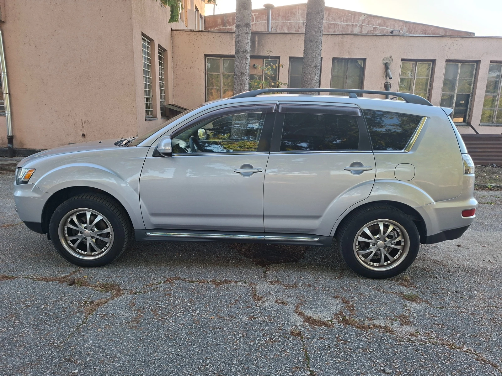 Mitsubishi Outlander 2, 2DI-D* 4X4* Klima | Mobile.bg � ����������� 2