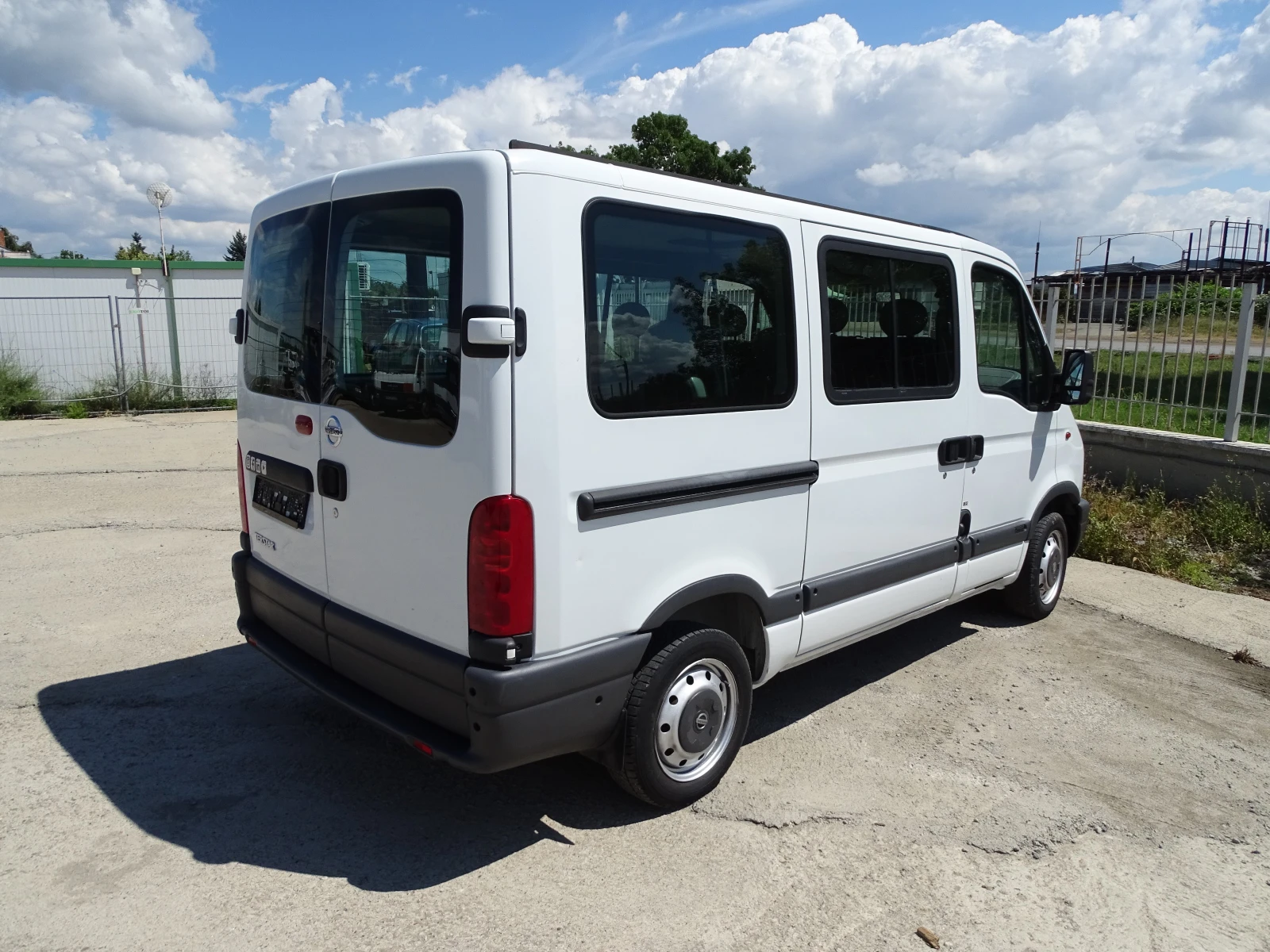 Nissan Interstar 9 МЕСТА  * * * КЛИМАТИК* * * , снимка 6 - Бусове и автобуси - 55012188