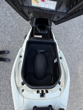 Suzuki Burgman 400cc * БЯЛА ПЕРЛА* * Топ състояние* , снимка 16