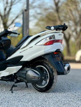 Suzuki Burgman 400cc * БЯЛА ПЕРЛА* * Топ състояние* , снимка 12