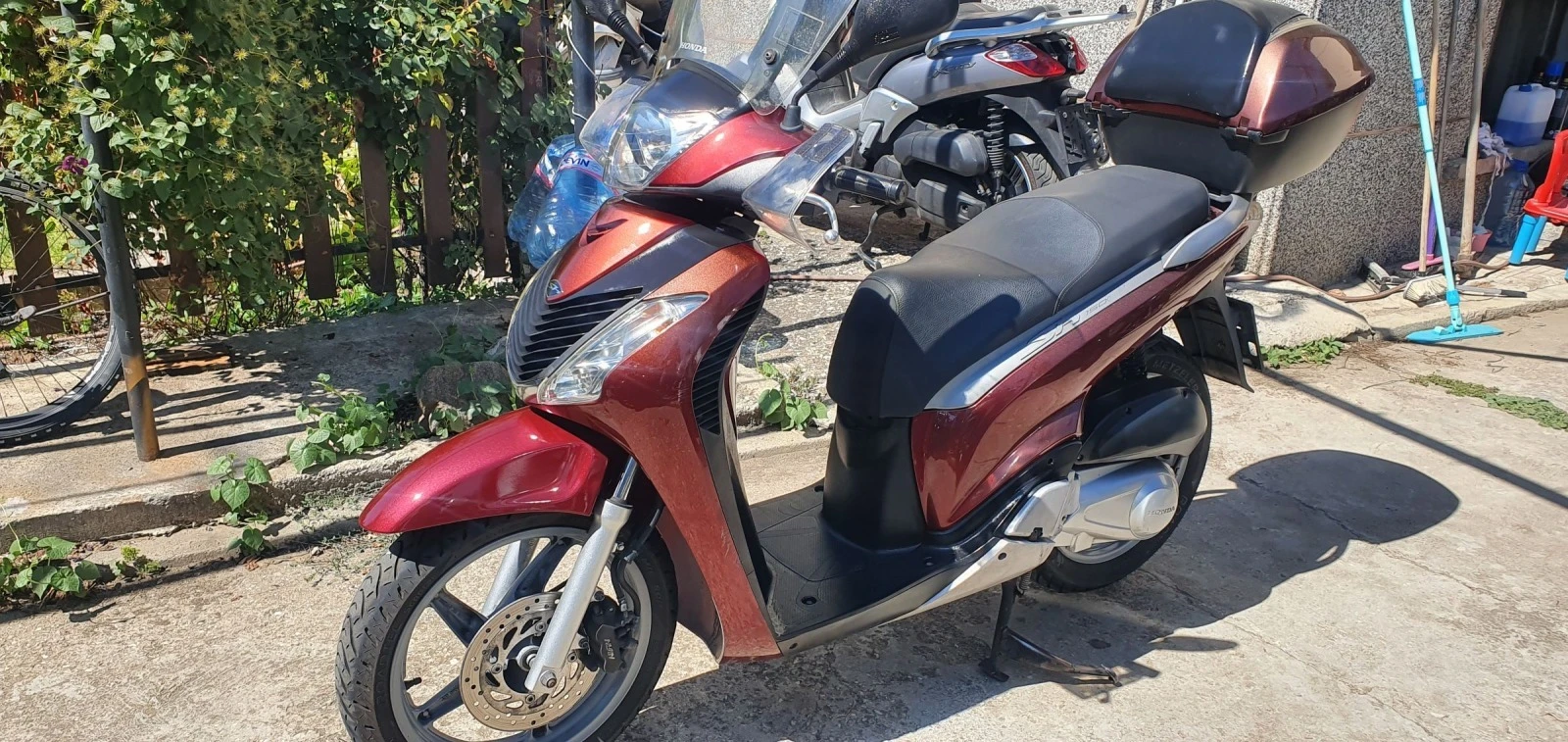 Honda Sh 150ie 2011година промоция - изображение 9