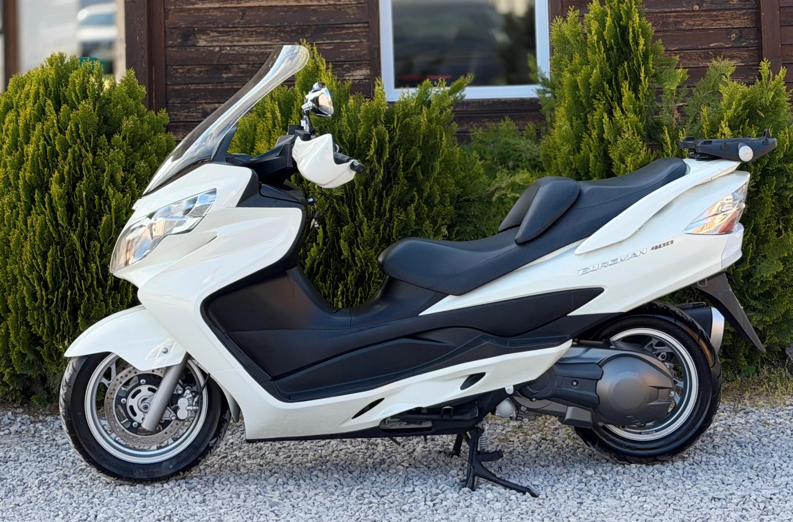 Suzuki Burgman 400cc * БЯЛА ПЕРЛА* * Топ състояние* , снимка 3 - Мотоциклети и мототехника - 54231120