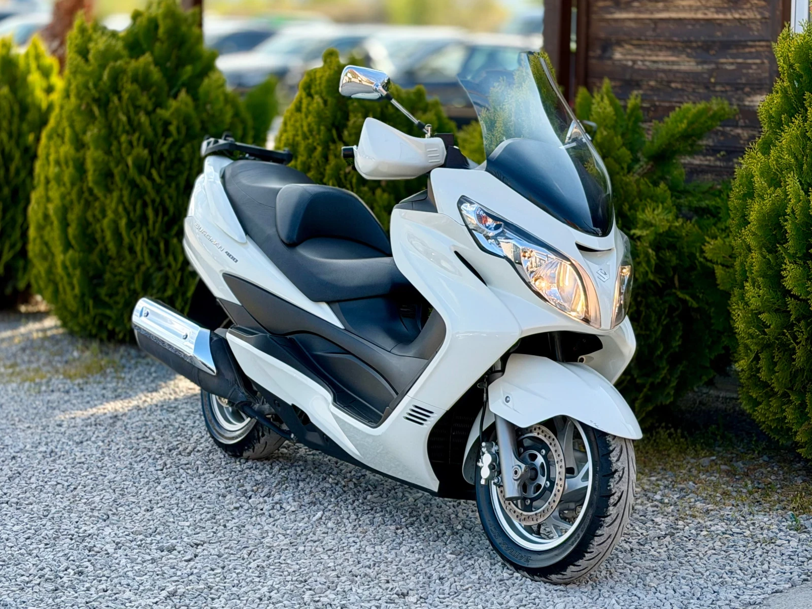 Suzuki Burgman 400cc * БЯЛА ПЕРЛА* * Топ състояние* 