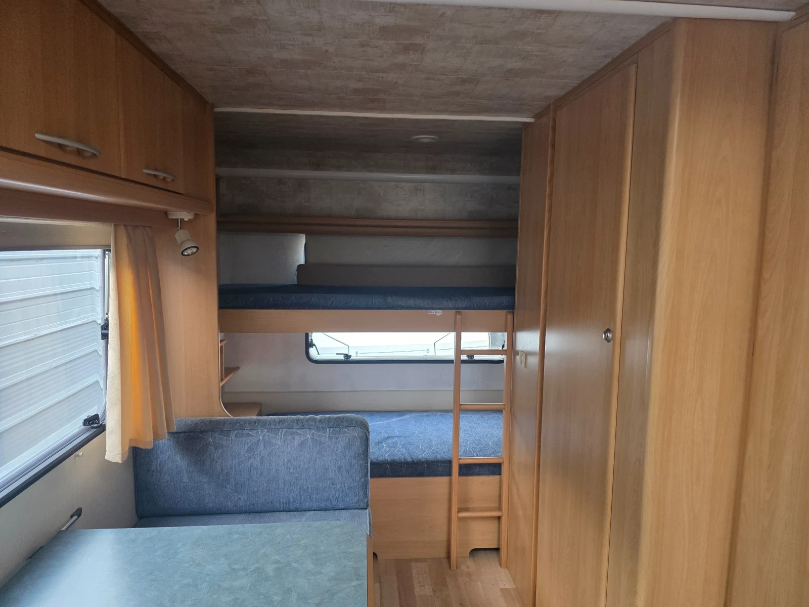 Каравана Adria Altea 502 DK, снимка 8 - Каравани и кемпери - 53919138