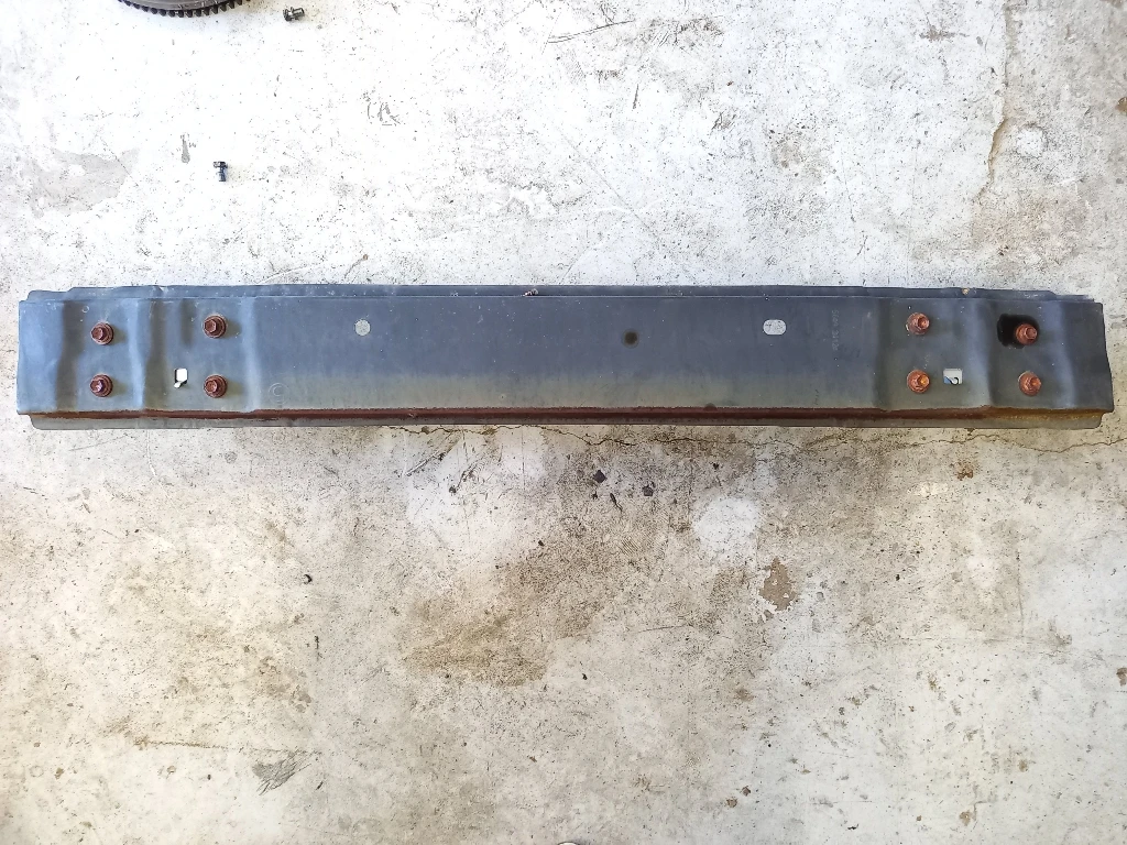 Греда под задна броня Тойота Аурис 