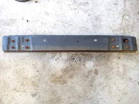 Греда под задна броня Тойота Аурис 