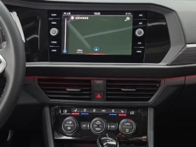 VW Jetta 1.5 TSI Automatic ПОДГРЕВ* ОБДУХВАНЕ* ПАРКТРОНИК, снимка 13