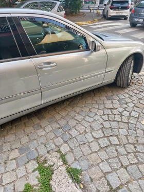 Mercedes-Benz C 200, снимка 9