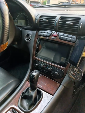 Mercedes-Benz C 200, снимка 7