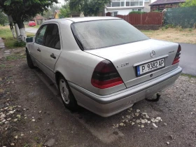     Mercedes-Benz C 220 220    