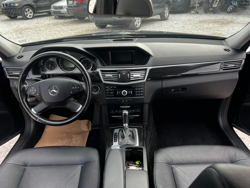 Mercedes-Benz E 220 CDI Avantgarde, снимка 11 - Автомобили и джипове - 47472524