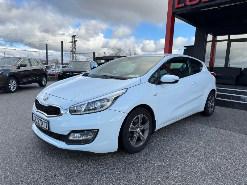 Kia Ceed 1.4CRDI-NAVI-CAMERA-ПОРЪЧКОВ САЛОН, снимка 2 - Автомобили и джипове - 48296934