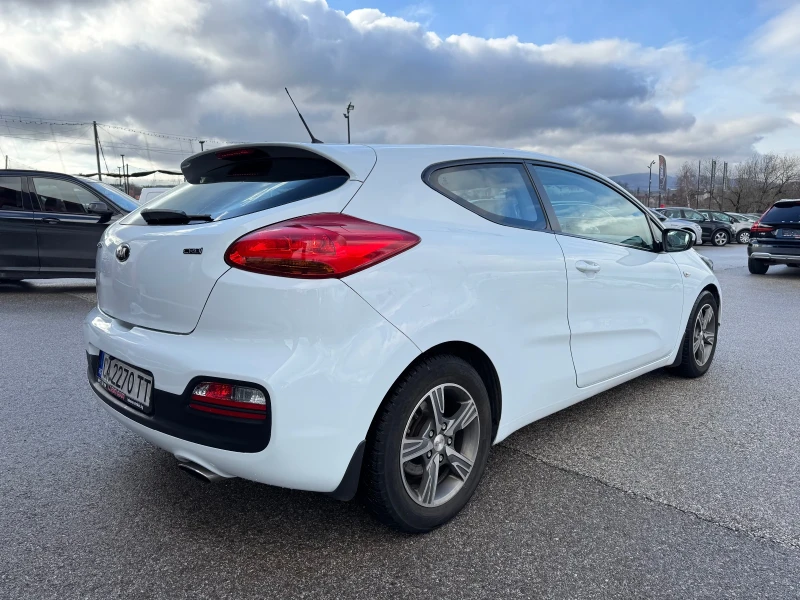 Kia Ceed 1.4CRDI-NAVI-CAMERA-ПОРЪЧКОВ САЛОН, снимка 5 - Автомобили и джипове - 48296934