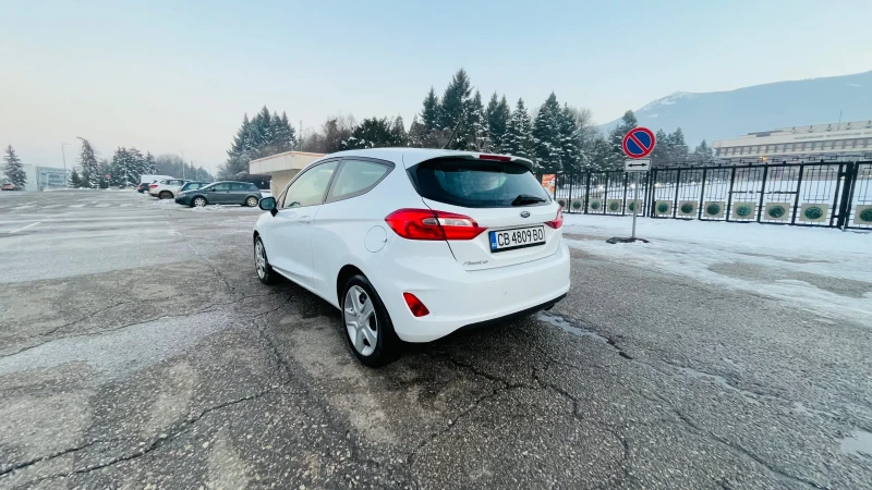 Ford Fiesta 70000км!!!, снимка 2 - Автомобили и джипове - 48743348