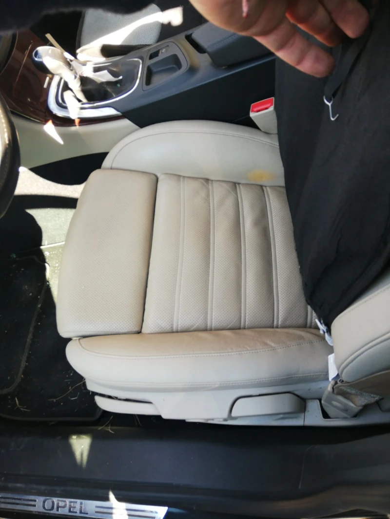 Opel Insignia 1.6cdti ПАНОРАМА, снимка 6 - Автомобили и джипове - 52028738