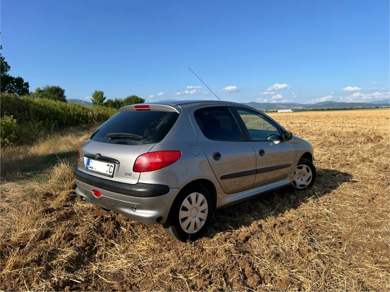 Peugeot 206 1.4i, снимка 4 - Автомобили и джипове - 51670895