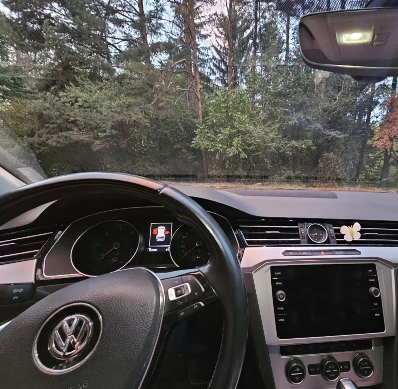 VW Passat 2.0 TDI BlueMotion, снимка 10 - Автомобили и джипове - 51684282