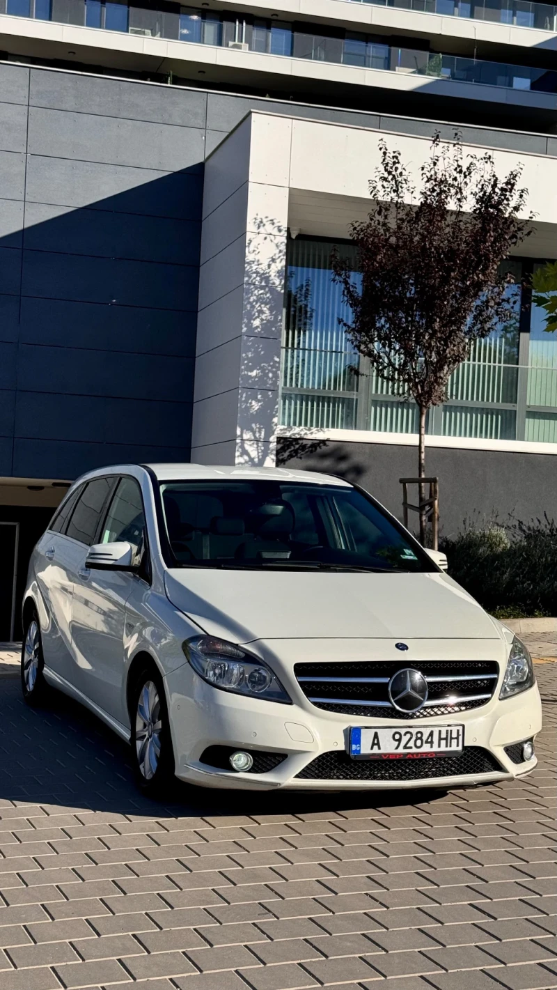 Mercedes-Benz B 180, снимка 4 - Автомобили и джипове - 52678184